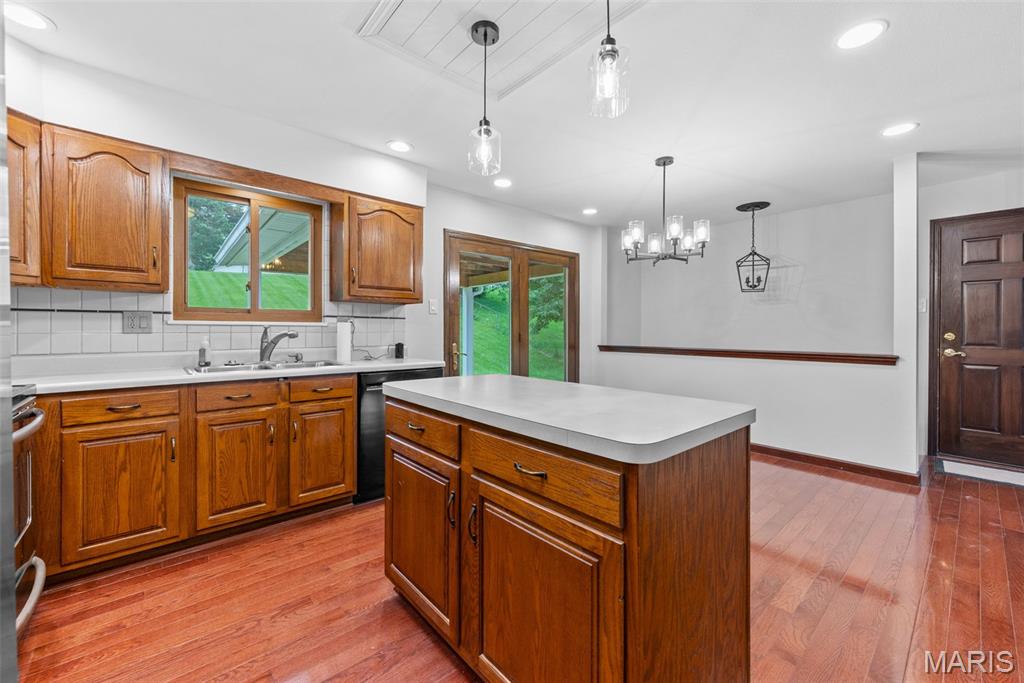 Arnold, Missouri 63010, United States, 3 Bedrooms Bedrooms, ,2 BathroomsBathrooms,Residential,Pending,152569