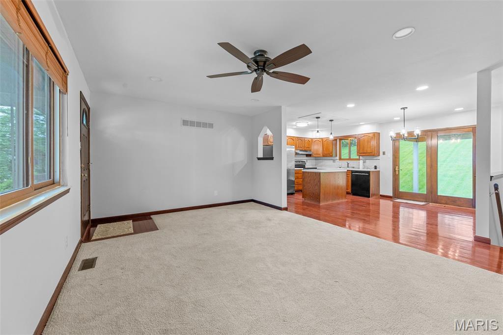 Arnold, Missouri 63010, United States, 3 Bedrooms Bedrooms, ,2 BathroomsBathrooms,Residential,Pending,152569