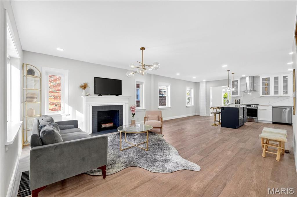 6409 Sutherland Avenue