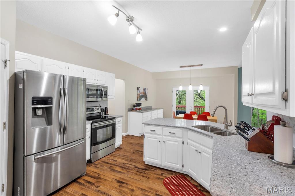 Lake Forest Estates - Residential