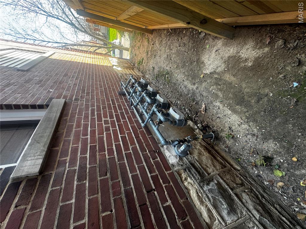 Motts Add - Residential Income