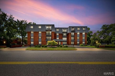 450 W Adams Avenue 14 Kirkwood MO 63122