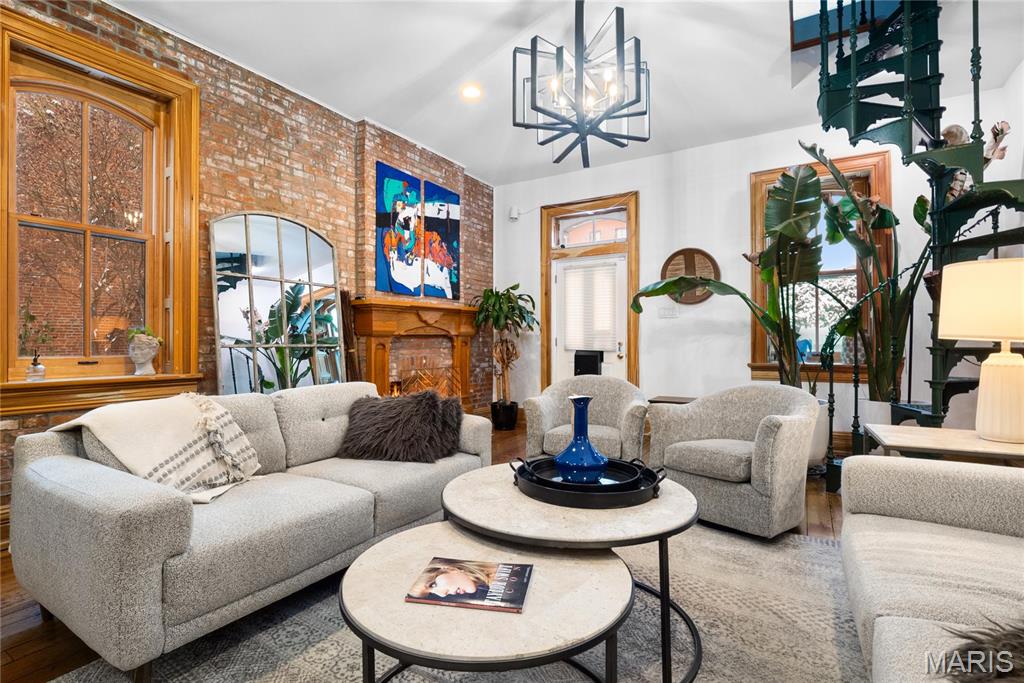 St Louis, Missouri 63104, United States, 3 Bedrooms Bedrooms, ,3 BathroomsBathrooms,Residential,Active,128225