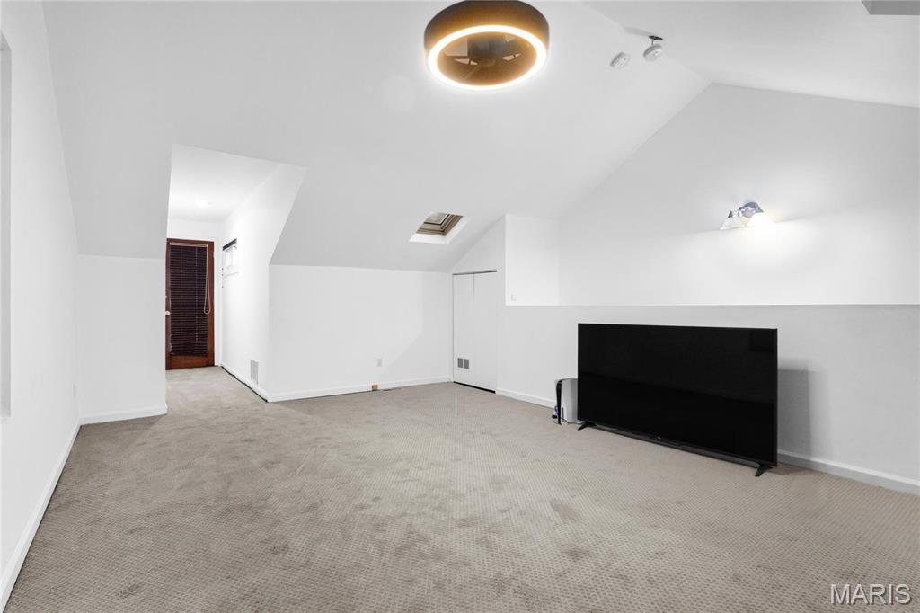 St Louis, Missouri 63104, United States, 3 Bedrooms Bedrooms, ,3 BathroomsBathrooms,Residential,Active,128225