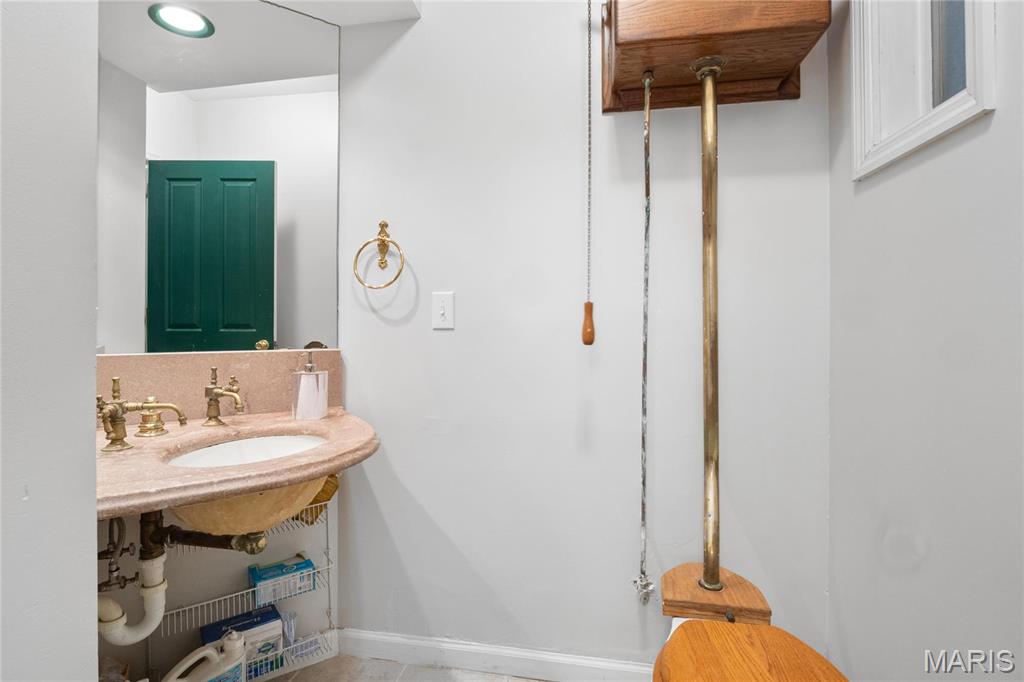 St Louis, Missouri 63104, United States, 3 Bedrooms Bedrooms, ,3 BathroomsBathrooms,Residential,Active,128225