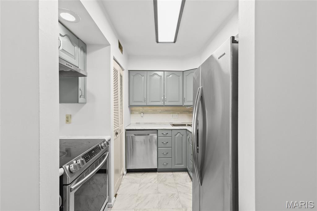 Bridgecrest Estates #3 Condo - Residential