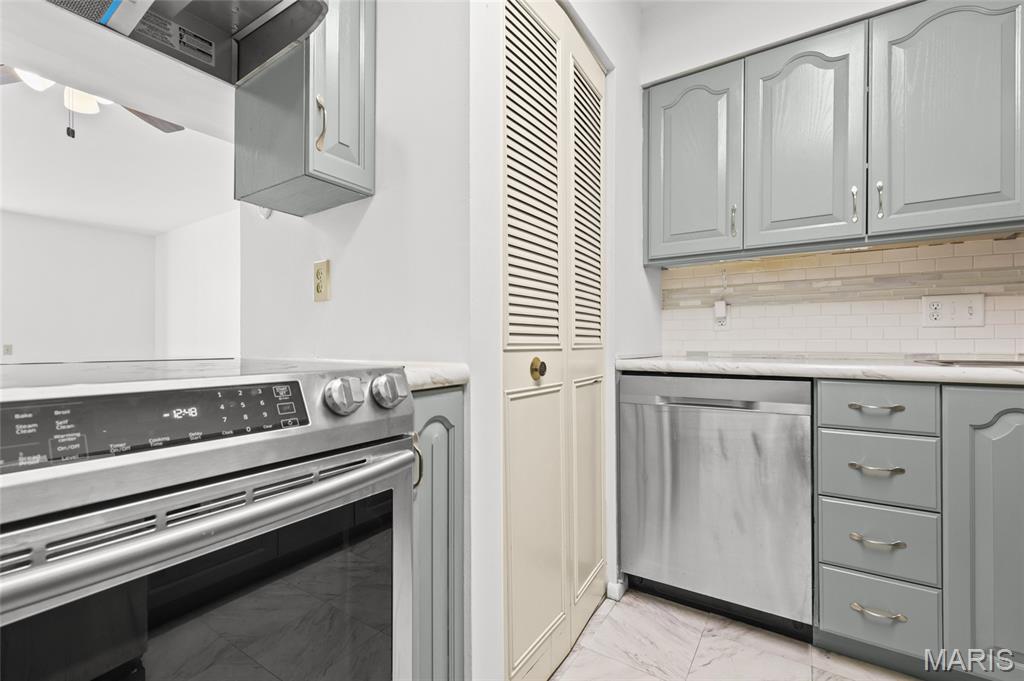 Bridgecrest Estates #3 Condo - Residential