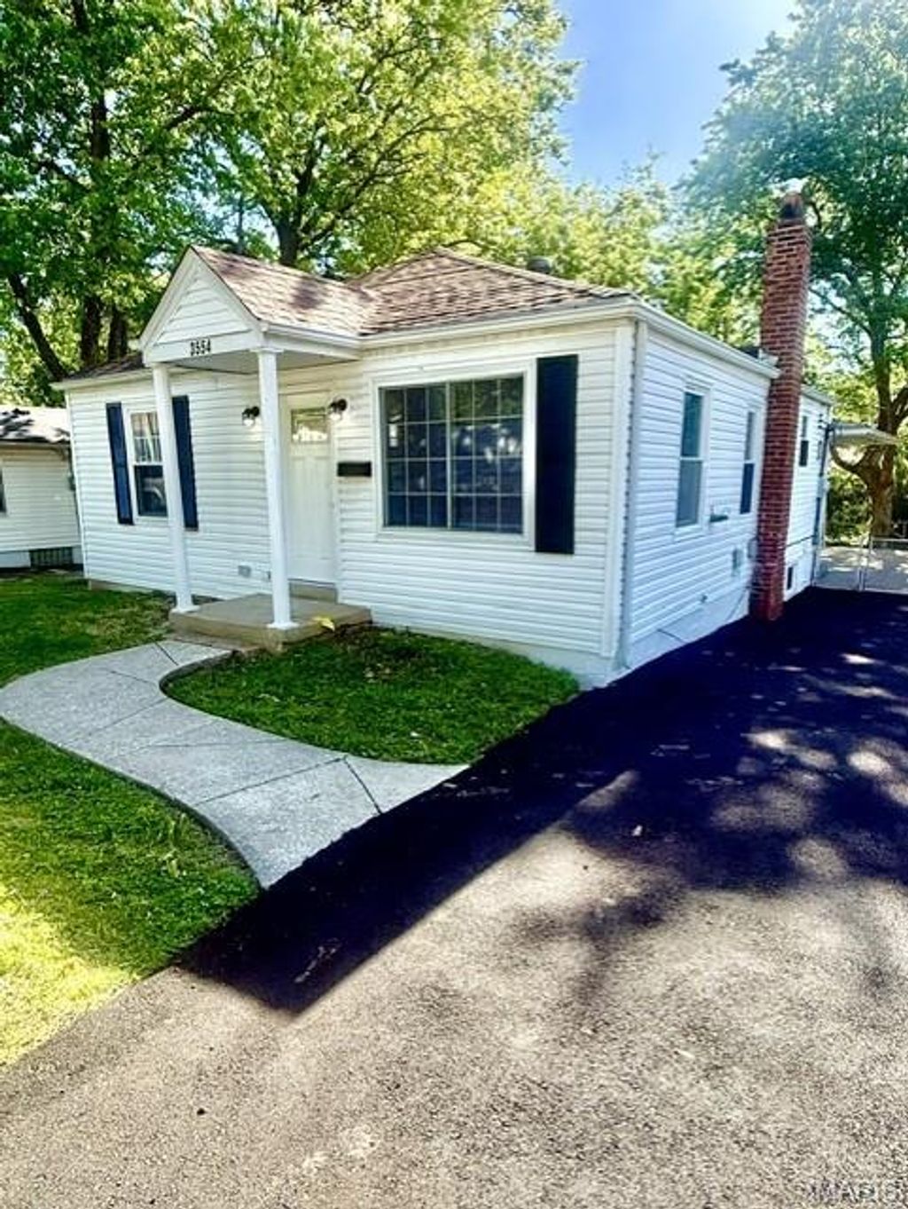 Photo of 3554 Theresa Avenue, St Ann, MO 63074 (MLS # 26028416)