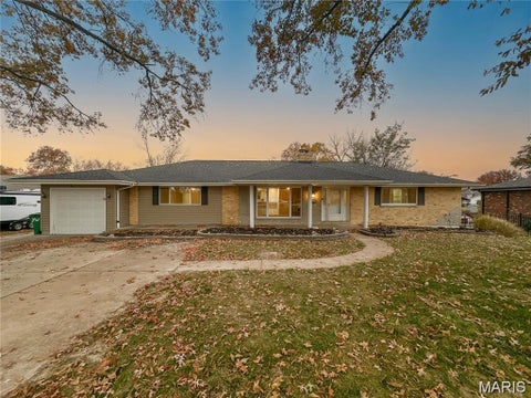 Photo of 5457 Mild Drive, Oakville, MO 63129 (MLS # 26069624)