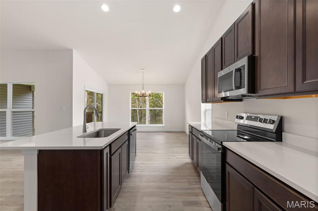 Louiselle 6 - Residential