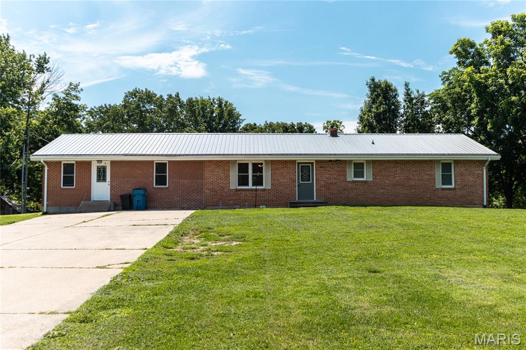 Photo 1 of 35 — 880 Main Street, St Elizabeth, MO 65075