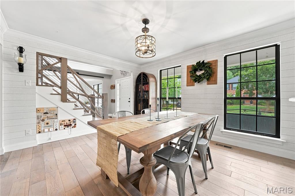 429 Beacon Point Lane