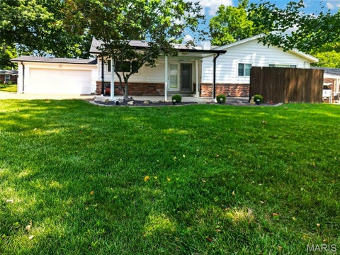 Tiny photo for 408 Algonquin Drive, Ballwin, MO 63011 (MLS # 26050643)