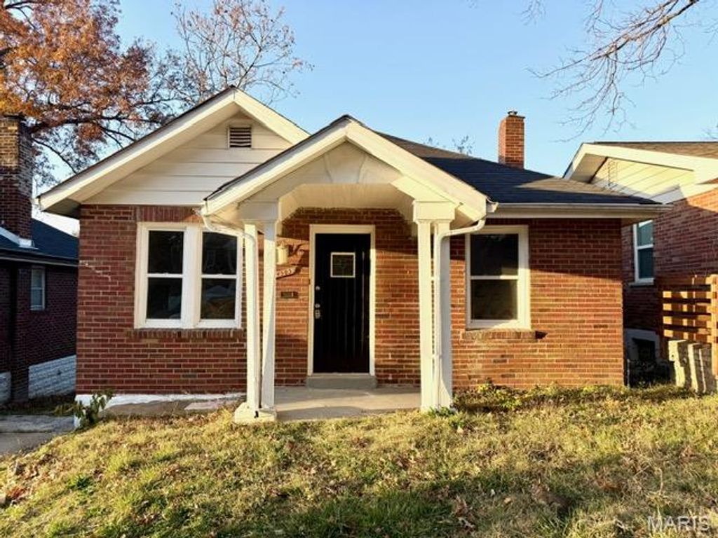 Photo of 4505 June Avenue, Northwoods, MO 63121 (MLS # 25079045)