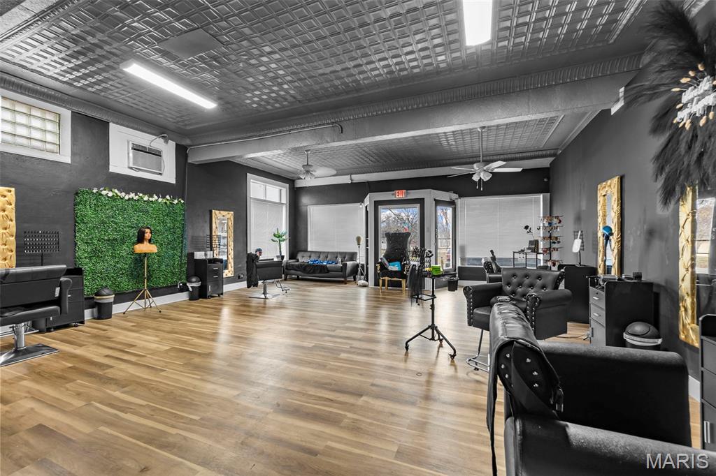 Glenn Place Add - Commercial Lease