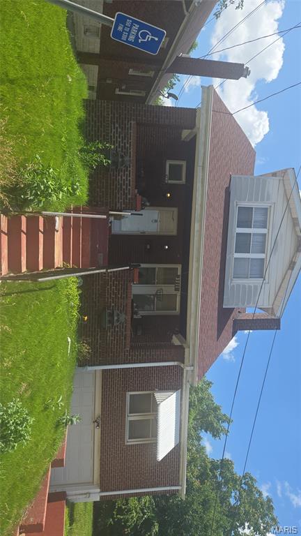 St Louis, Missouri 63121, United States, 4 Bedrooms Bedrooms, ,2 BathroomsBathrooms,Residential,Pending,158933