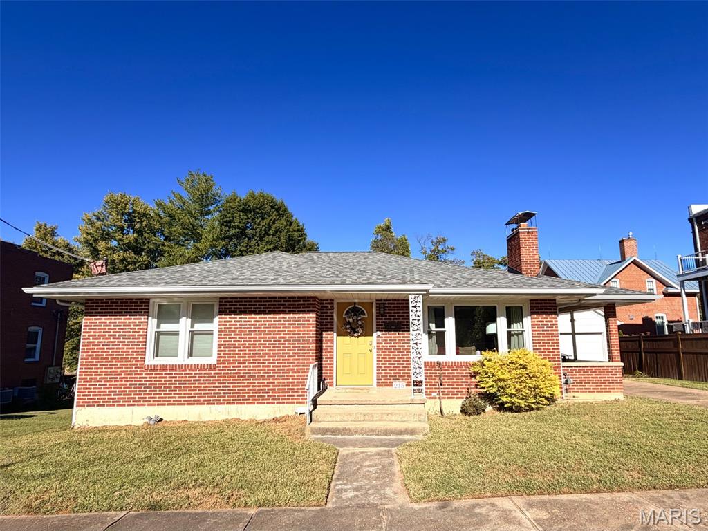 Photo of 215 E 4th Street, Washington, MO 63090 (MLS # 26067122)