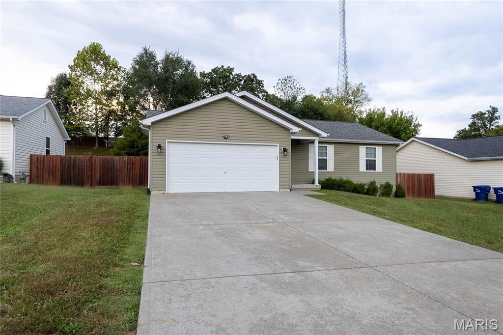 33 Cuivre River Drive