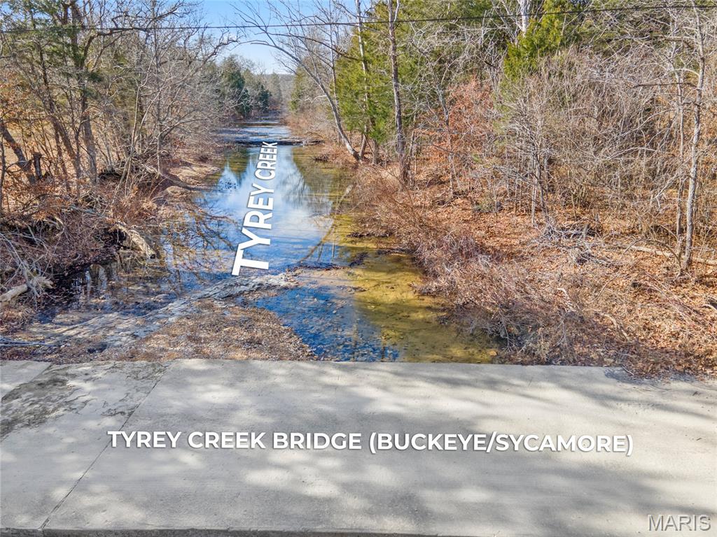 Brook Hollow 02 - Land