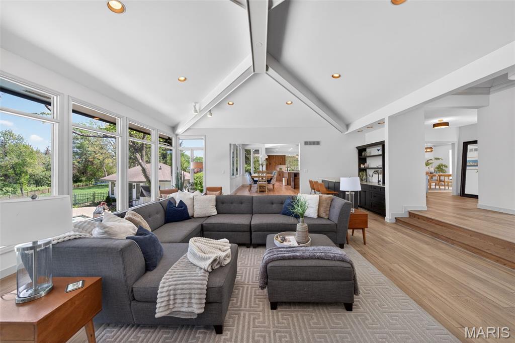 Ladue Farm Estates - Residential