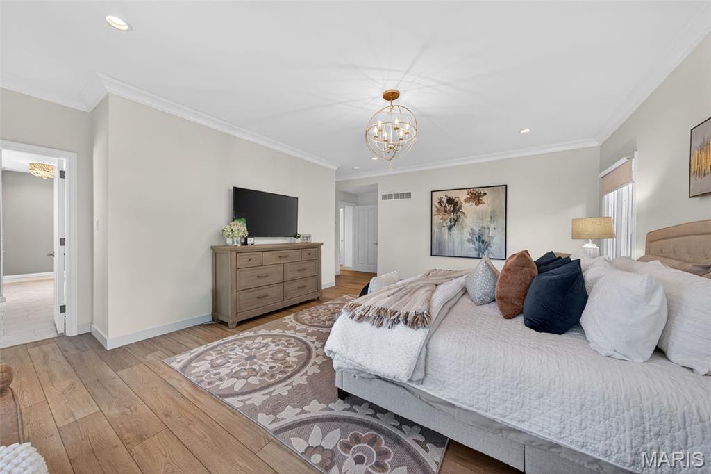 Ladue Farm Estates - Residential