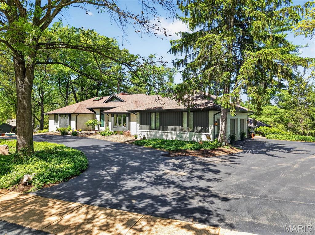 Ladue Farm Estates - Residential