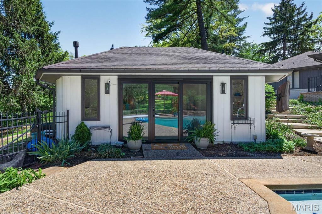 Ladue Farm Estates - Residential