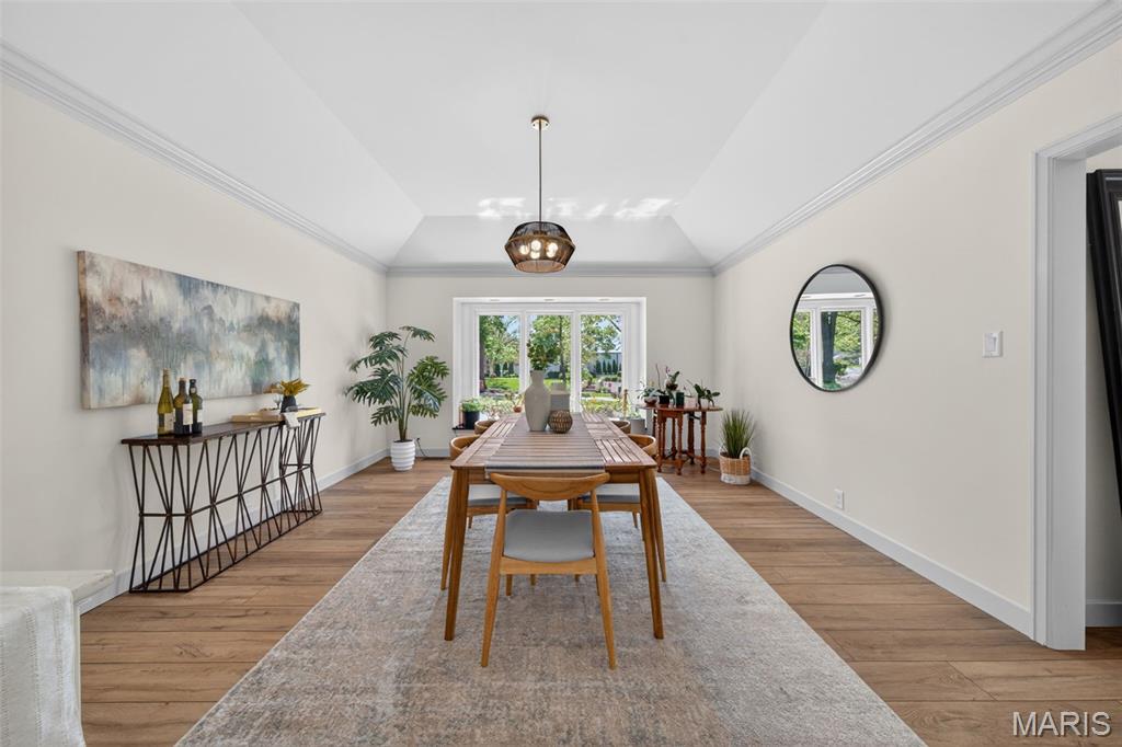 Ladue Farm Estates - Residential