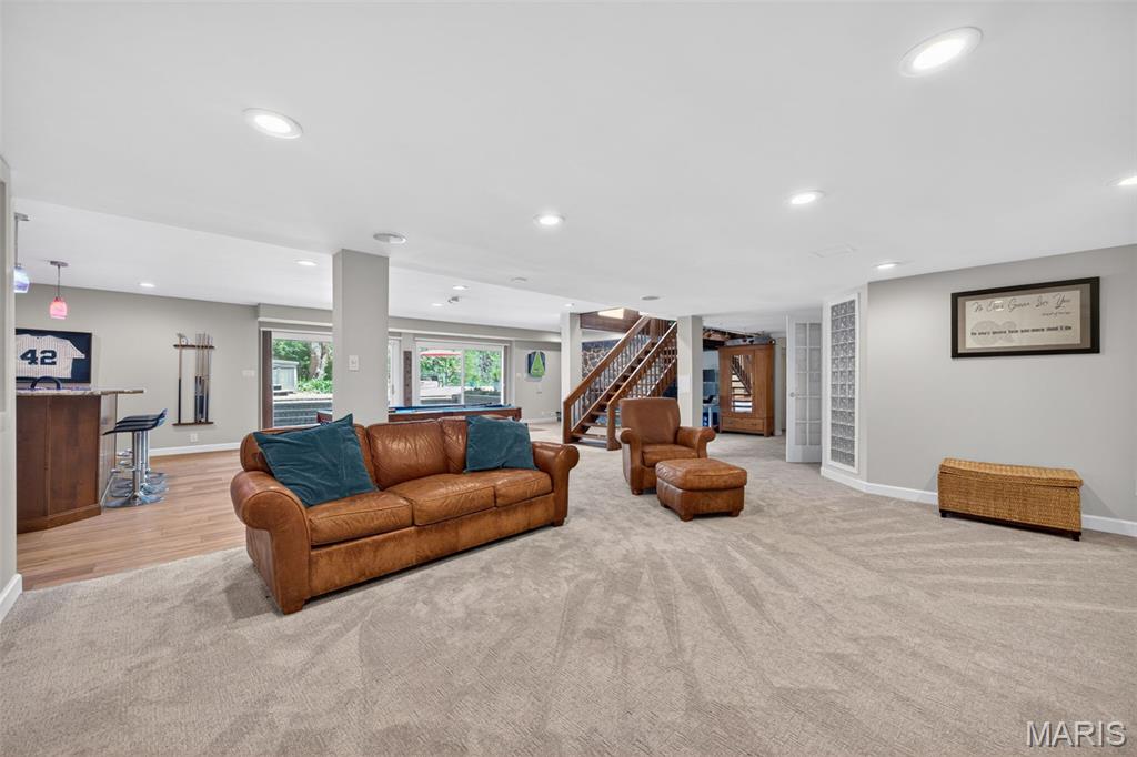 Ladue Farm Estates - Residential