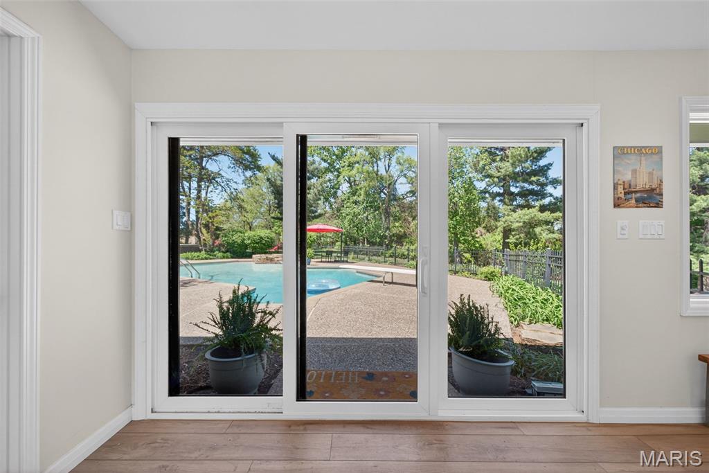 Ladue Farm Estates - Residential