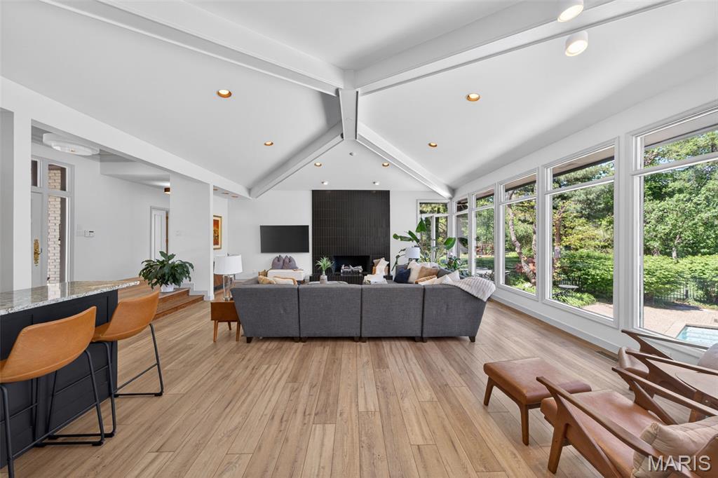 Ladue Farm Estates - Residential