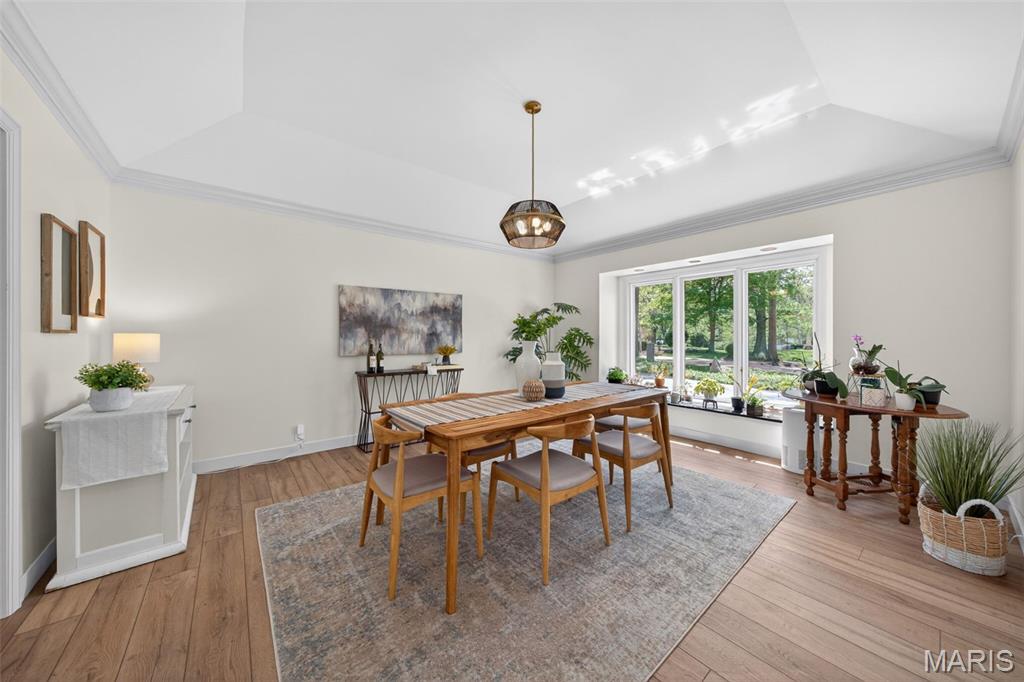 Ladue Farm Estates - Residential