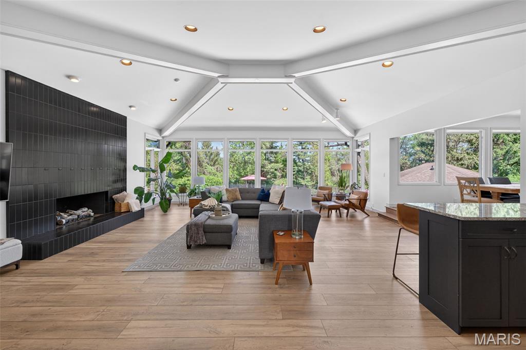 Ladue Farm Estates - Residential