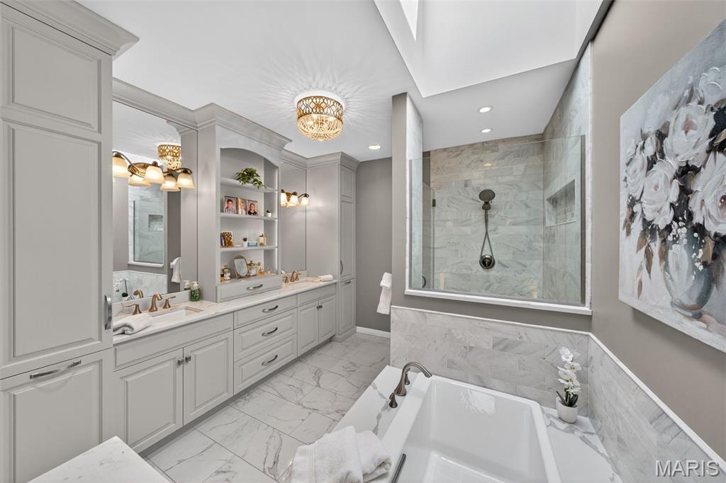 Ladue Farm Estates - Residential