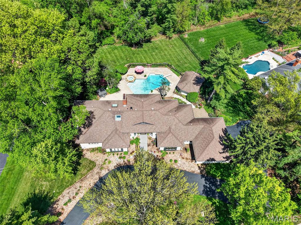 Ladue Farm Estates - Residential