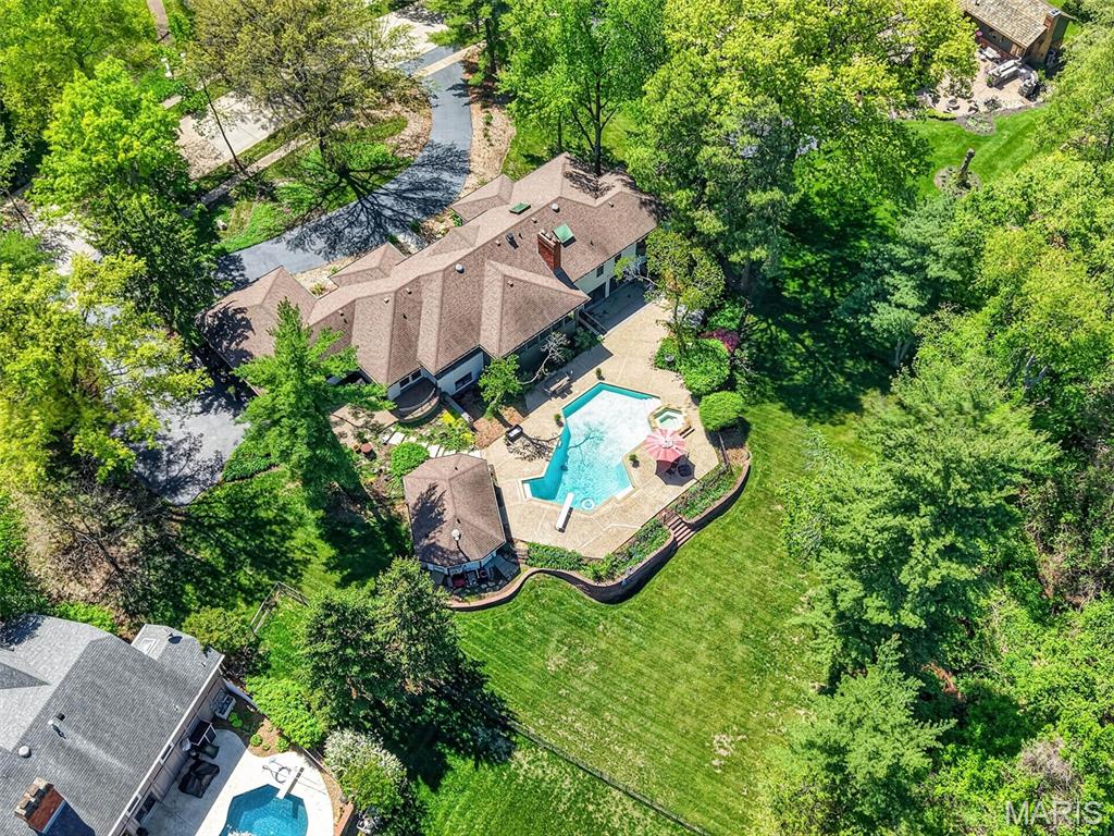 Ladue Farm Estates - Residential