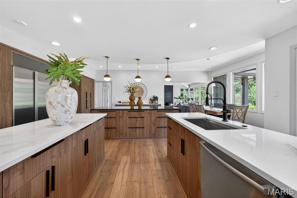 Ladue Farm Estates - Residential