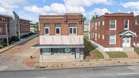 Photo of 1325 Hampton Avenue, St Louis, MO 63139 (MLS # 25070428)