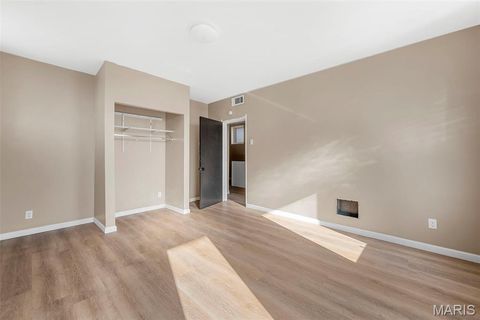 Tiny photo for 1325 Hampton Avenue, St Louis, MO 63139 (MLS # 25070428)