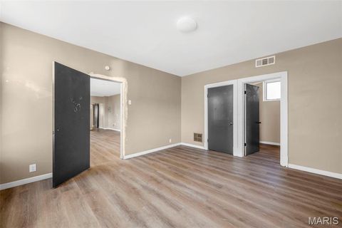 Tiny photo for 1325 Hampton Avenue, St Louis, MO 63139 (MLS # 25070428)