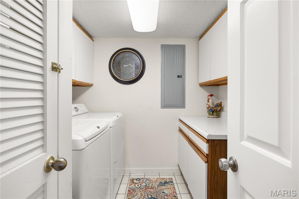 Lake Pointe Condo - Residential