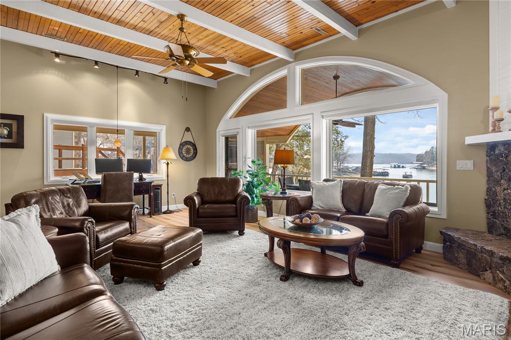 Lake Pointe Condo - Residential