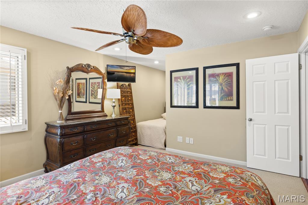 Lake Pointe Condo - Residential