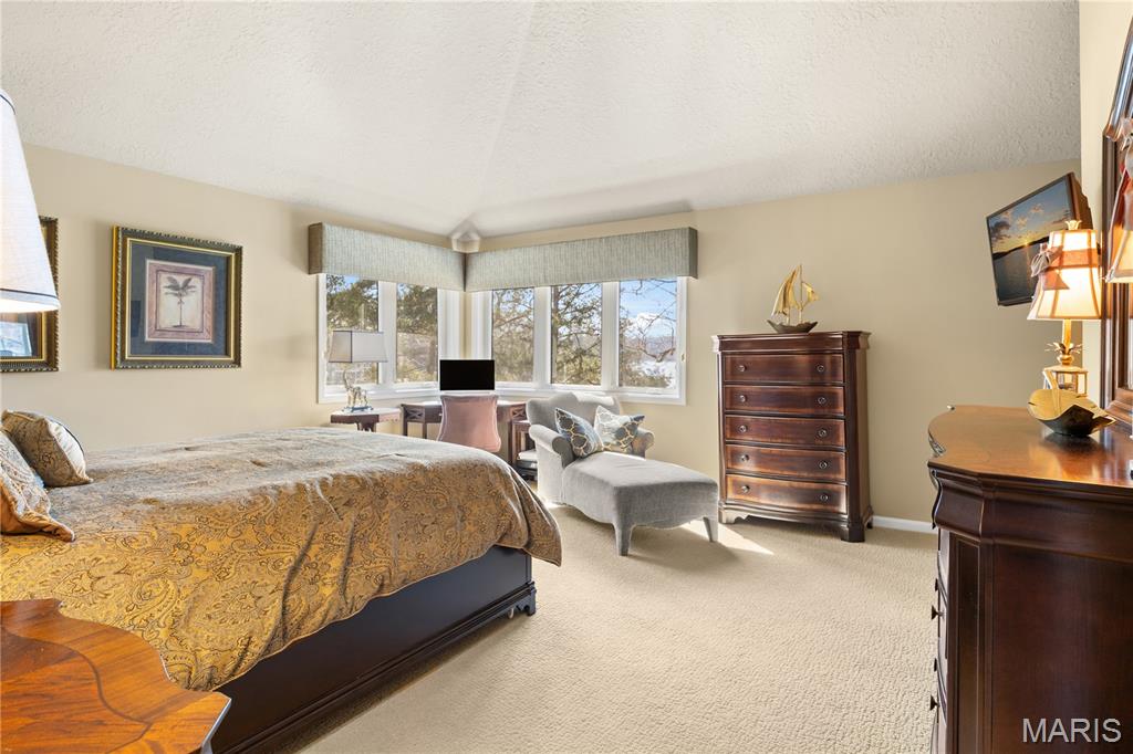 Lake Pointe Condo - Residential