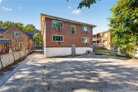 Tiny photo for 2106 Bellevue Avenue, Maplewood, MO 63143 (MLS # 26068926)