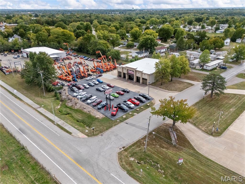 9084 Veterans Memorial Parkway