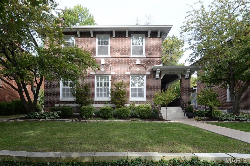 Photo of 6607 Waterman #A Avenue, University City, MO 63130 (MLS # 25072414)