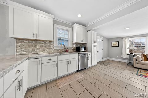 Tiny photo for 324 Stark Court, Webster Groves, MO 63119 (MLS # 26004755)