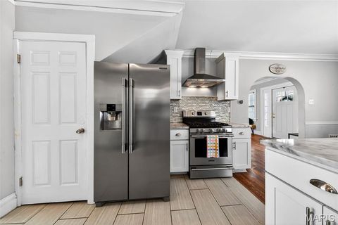 Tiny photo for 324 Stark Court, Webster Groves, MO 63119 (MLS # 26004755)