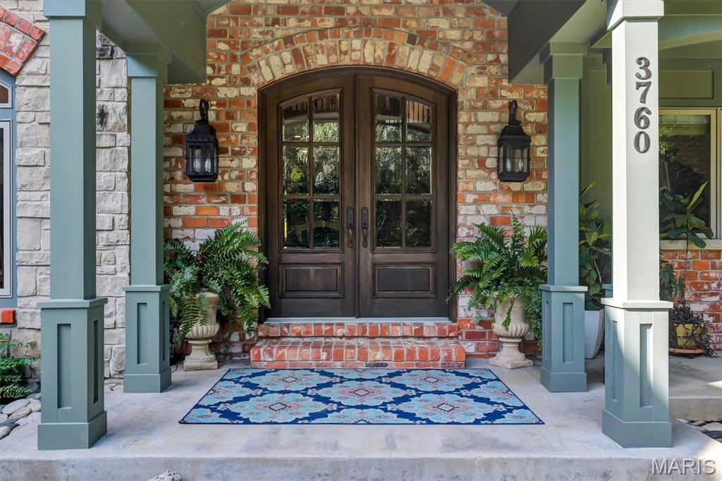 3760 Bear Tooth Lane